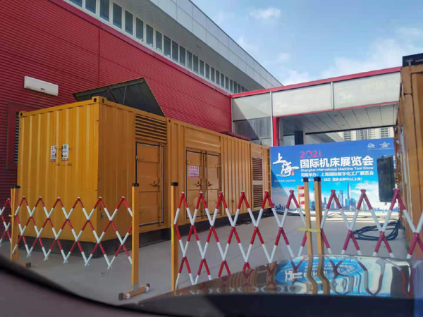 镇原发电车出租-发电机无电压或电压太低怎么办？